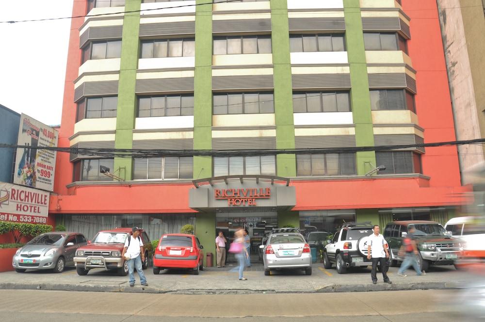 Richville Hotel Mandaluyong Exterior foto
