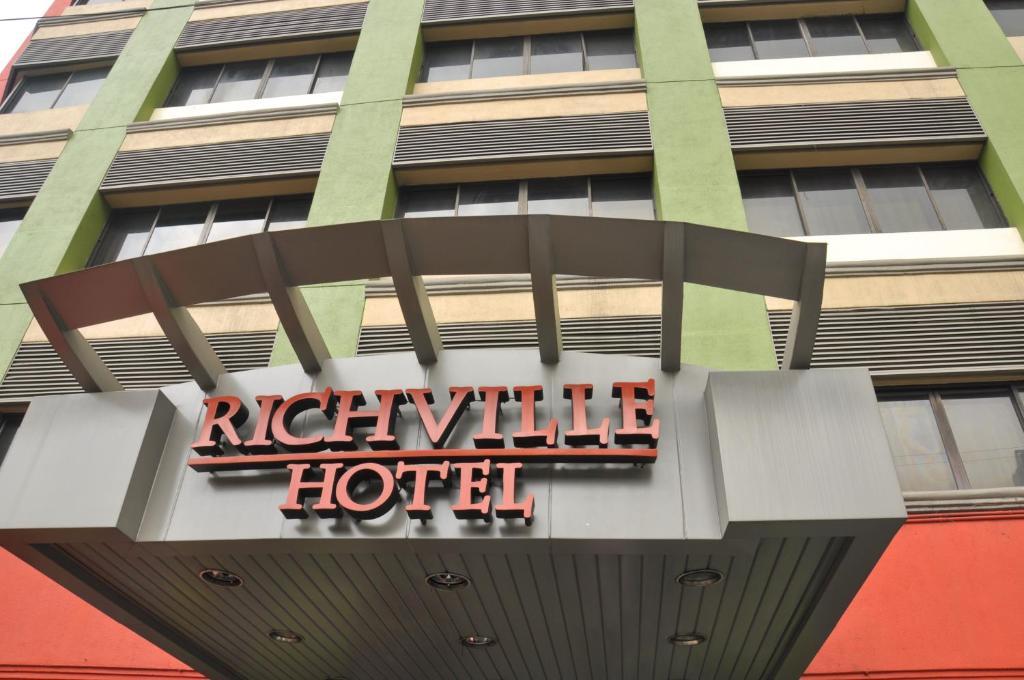 Richville Hotel Mandaluyong Exterior foto
