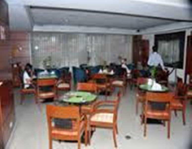 Richville Hotel Mandaluyong Exterior foto