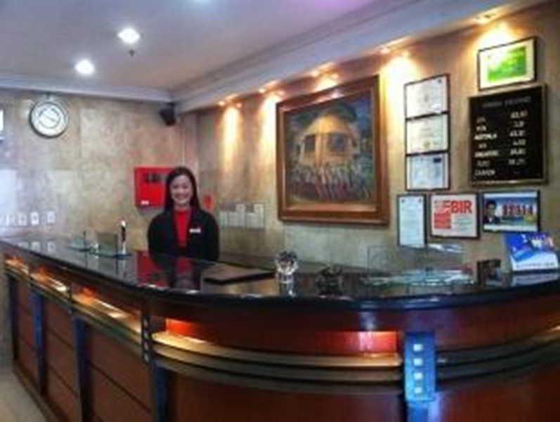 Richville Hotel Mandaluyong Exterior foto
